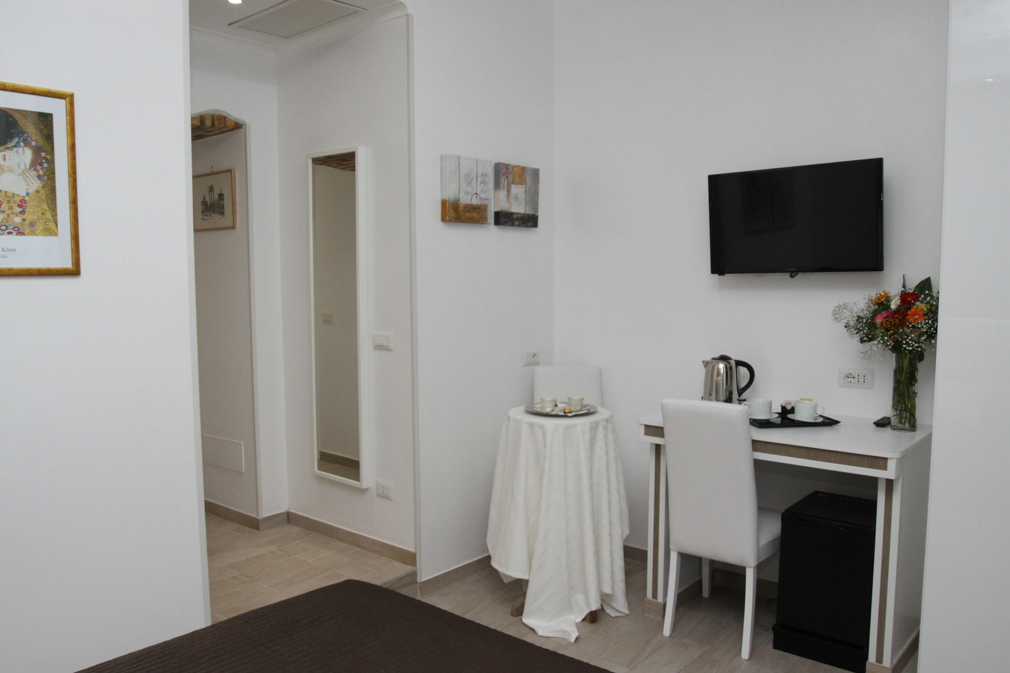 Interno 2 Roma Hotel Екстериор снимка