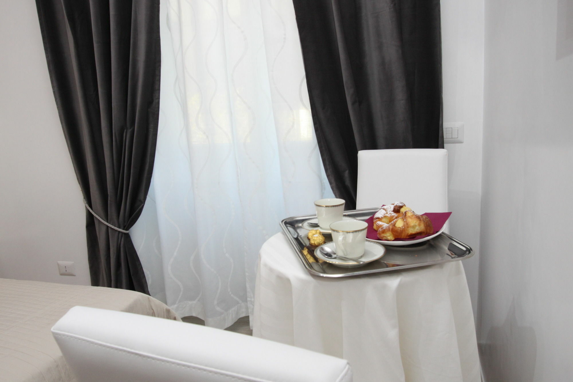 Interno 2 Roma Hotel Екстериор снимка