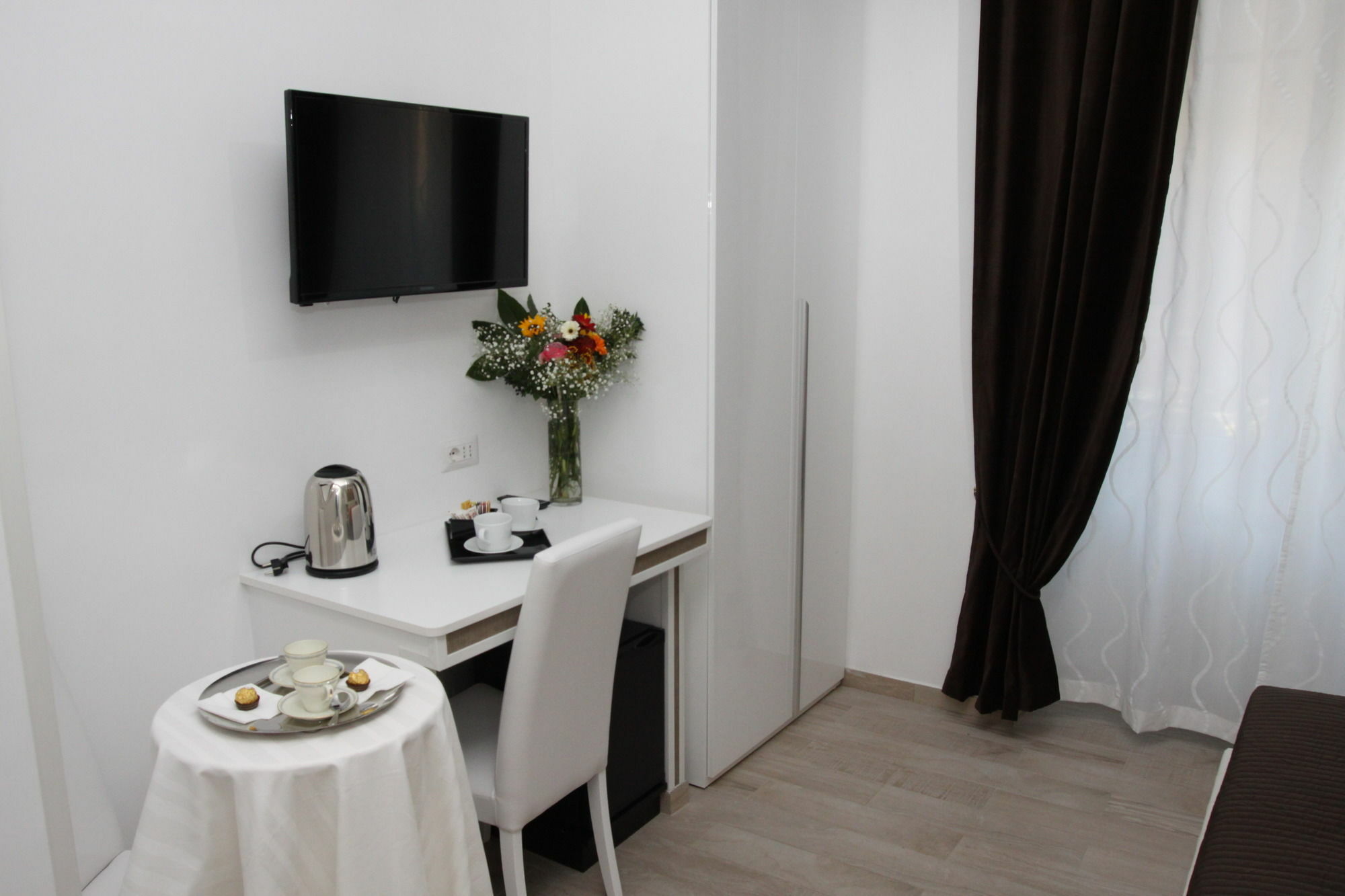 Interno 2 Roma Hotel Екстериор снимка